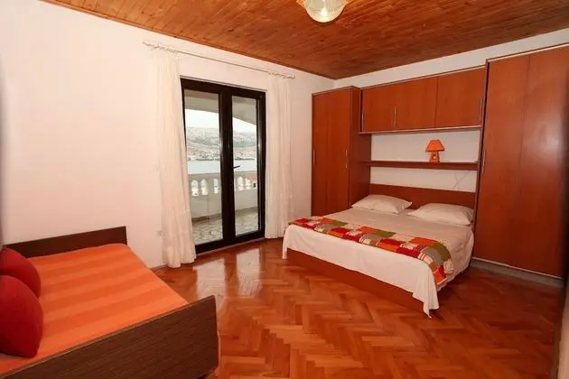 Apart Daire (Marko - 70m from the sea - A5(4+1))