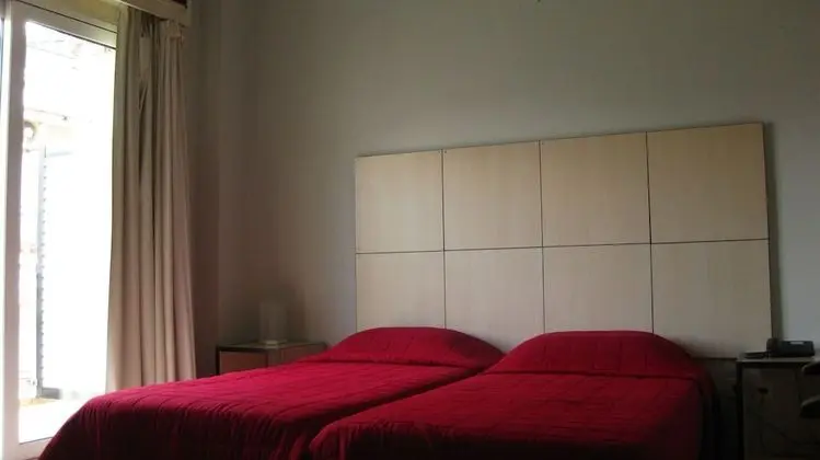 Tek Büyük veya İki Ayrı Yataklı Oda, Balkon