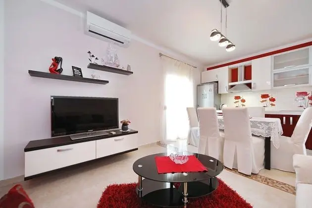 Apart Daire, Deniz Manzaralı