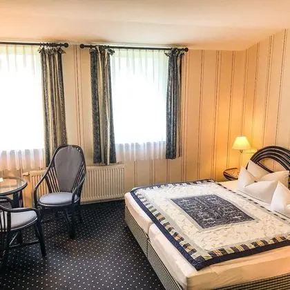 Standard Tek Büyük Yataklı Oda