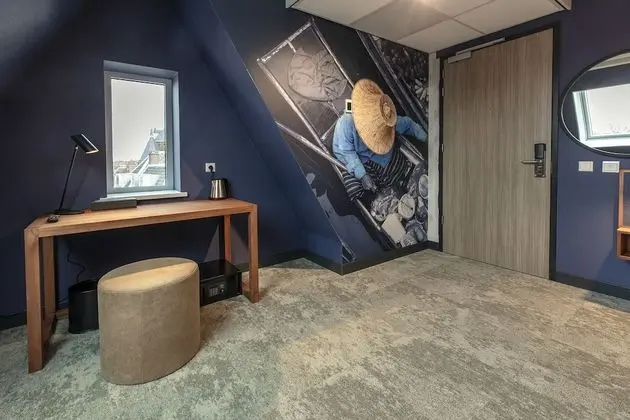 Comfort Tek Büyük Yataklı Oda