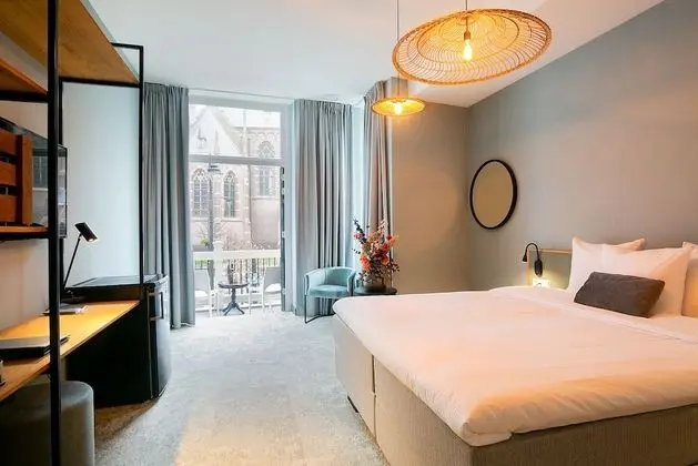 Superior Oda, Balkon