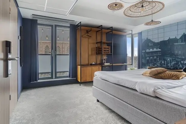 Superior Oda, Balkon