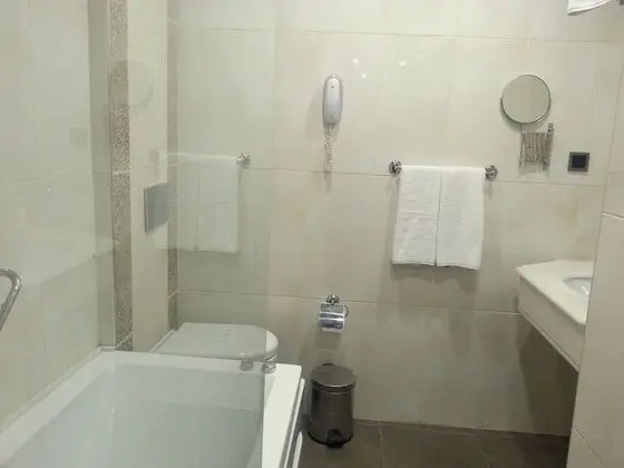 Standard Tek Büyük veya İki Ayrı Yataklı Oda