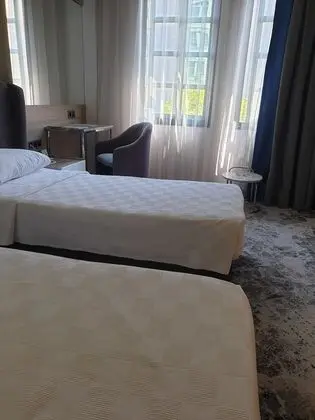 Standard Tek Büyük veya İki Ayrı Yataklı Oda