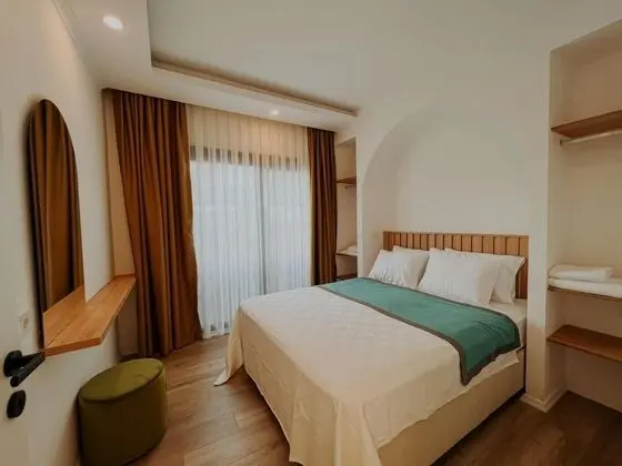 Aile Suiti,Havuz veya Bahçe Manzaralı,Balkonlu