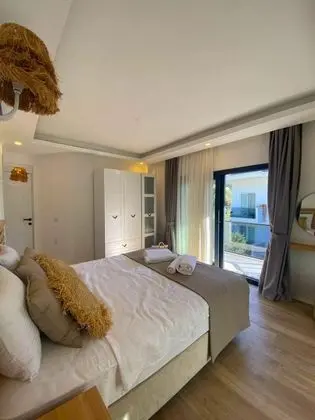 Dublex Villa 4 Kişilik, Havuz ve Bahçe Manzaralı, 2. Kat