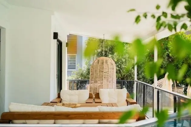 Dublex Villa 4 Kişilik, Havuz ve Bahçe Manzaralı, 2. Kat