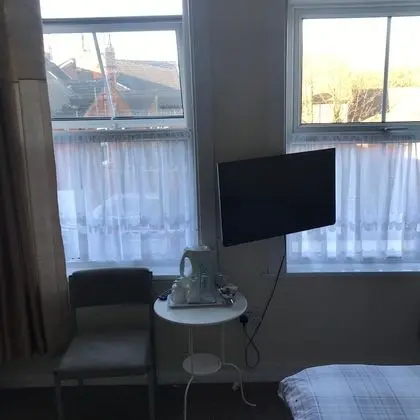 Basic İki Ayrı Yataklı Oda, Ortak Banyo