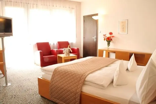 Comfort Tek Büyük Yataklı Oda