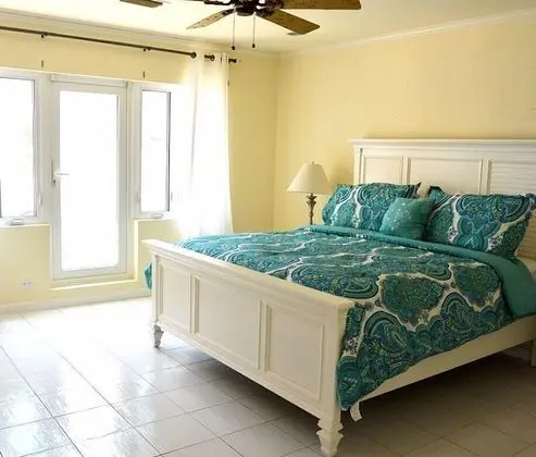 Villa, 6 Yatak Odası, Kişiye Özel Havuzlu, Denize Sıfır