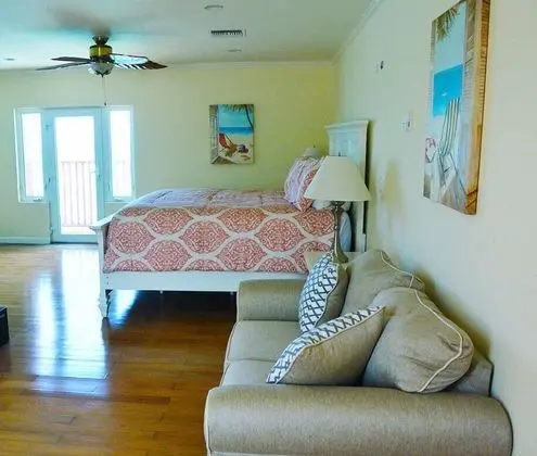 Villa, 6 Yatak Odası, Kişiye Özel Havuzlu, Denize Sıfır
