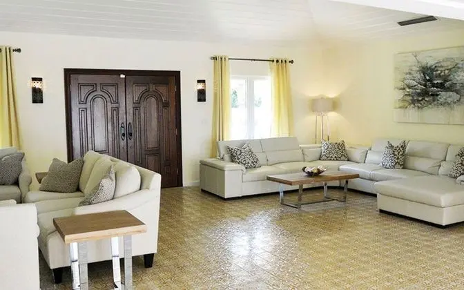Villa, 6 Yatak Odası, Kişiye Özel Havuzlu, Denize Sıfır