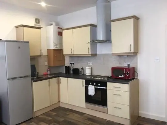 Deluxe Apart Daire, Banyolu/Duşlu (Ground Floor Apartment)