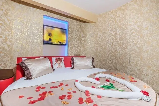 Suite,Sokak Manzaralı,Jakuzili