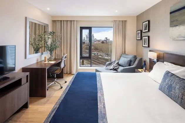 Premium Room, 1 King Bed