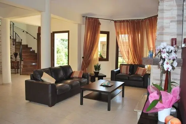 Villa, 4 Yatak Odası, Sigara İçilebilir, Şömine