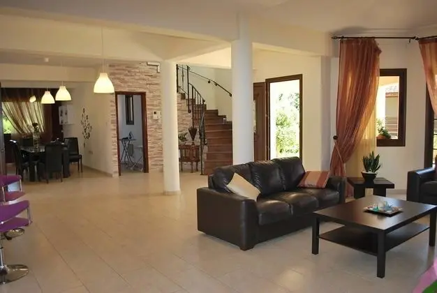 Villa, 4 Yatak Odası, Sigara İçilebilir, Şömine