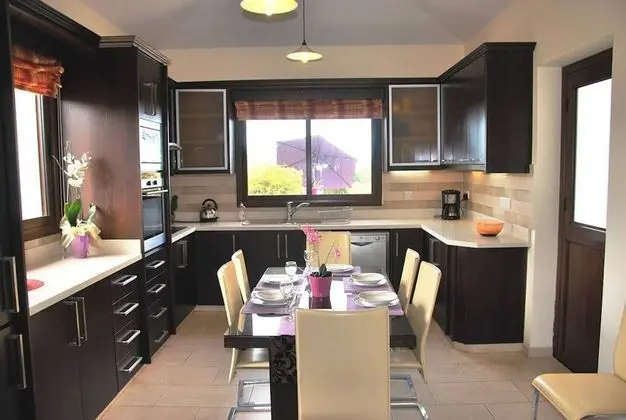 Villa, 4 Yatak Odası, Sigara İçilebilir, Şömine