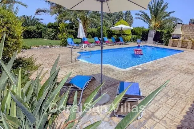 Villa, 4 Yatak Odası, Sigara İçilebilir, Şömine