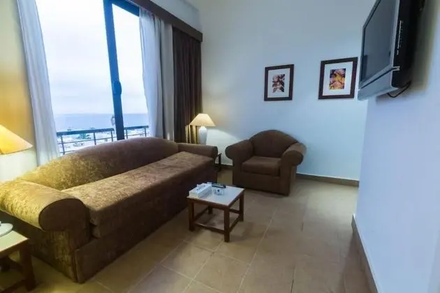 Süit, Kısmi Deniz Manzaralı (2Adults + 1 Child)
