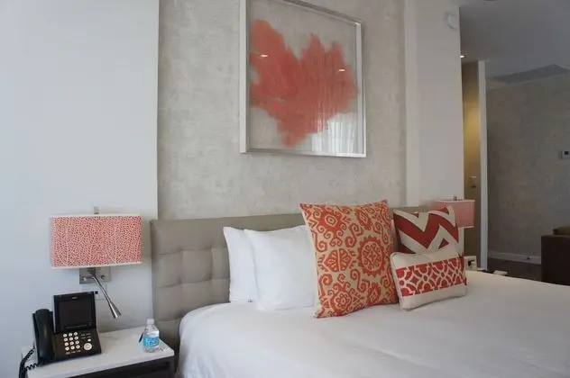 Superior Deluxe Suite