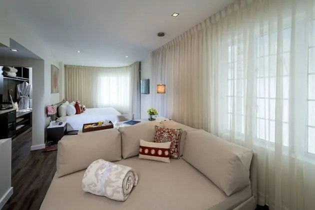 Superior Deluxe Suite