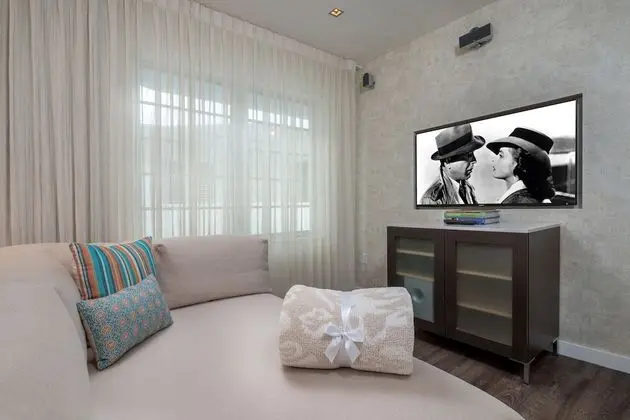 Superior Deluxe Suite