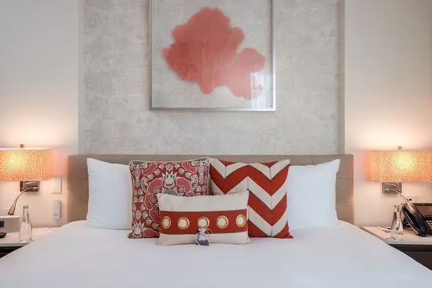 Superior Deluxe Suite