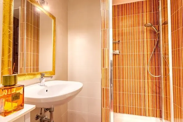Junior Tek Büyük Yataklı Oda, 1 Yatak Odası, Buzdolabı ve Mikrodalga, Şehir Manzaralı