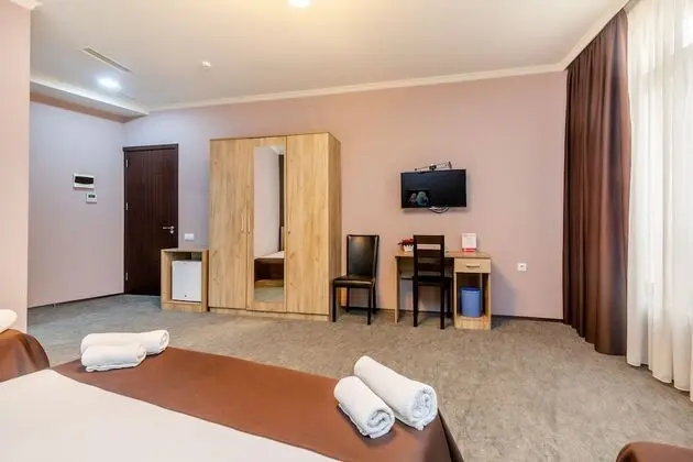 Deluxe Dört Kişilik Oda, Şehir Manzaralı