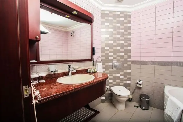 Bathroom shower