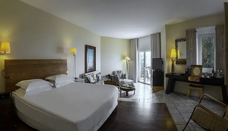Corner Suite Oda Deniz Manzaralı