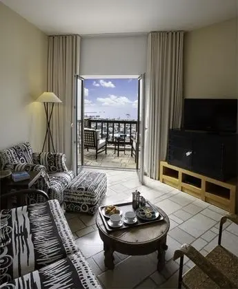 Corner Suite Oda Deniz Manzaralı