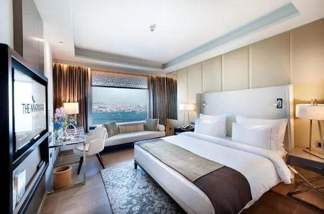 Deluxe Boğaz Manzaralı Oda
