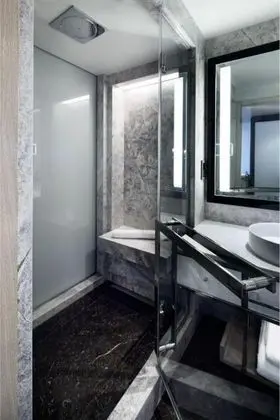 Deluxe Şehir Manzaralı Oda