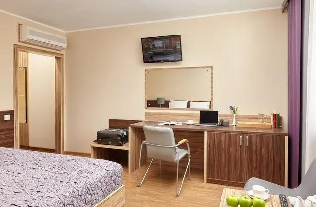 Comfort Tek Büyük Yataklı Oda