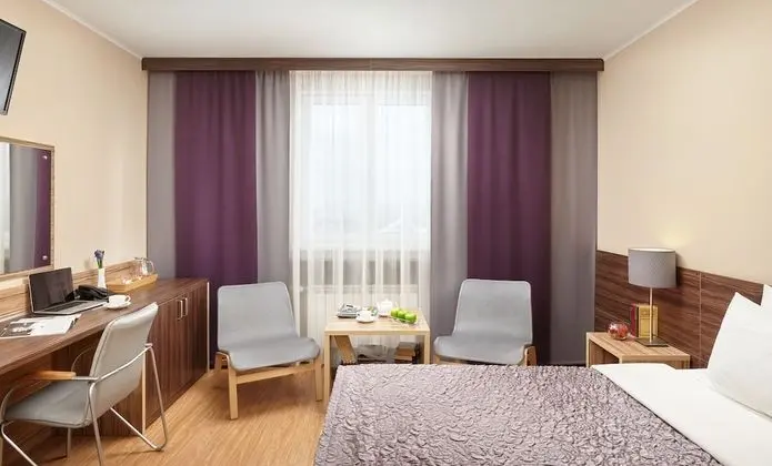 Comfort Tek Büyük Yataklı Oda