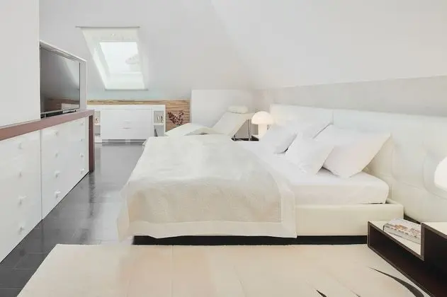 Premium Suite with Terrace and Old Town View