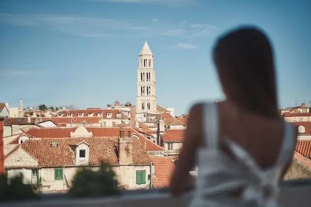 Premium Suite with Terrace and Old Town View