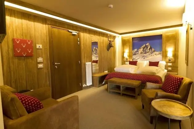 Classic Üç Kişilik Oda