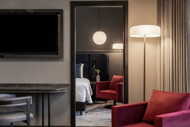 Titanium Suite, 1 Bedroom, Non Smoking, Balcony