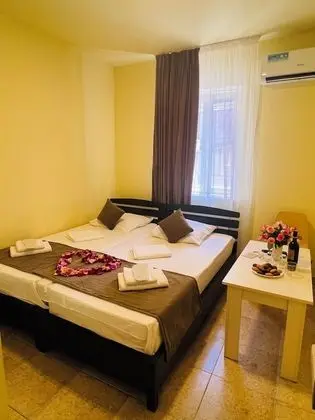 Standard Tek Büyük veya İki Ayrı Yataklı Oda