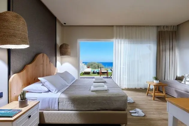 Deluxe Bungalov, 1 Büyük (Queen) Boy Yatak ve Çekyat, Kişiye Özel Havuzlu, Deniz Manzaralı