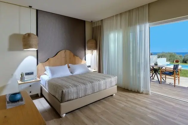 Deluxe Bungalov, 1 Büyük (Queen) Boy Yatak ve Çekyat, Kişiye Özel Havuzlu, Deniz Manzaralı
