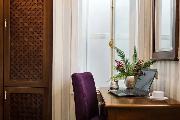 Deluxe Tek Büyük Yataklı Oda