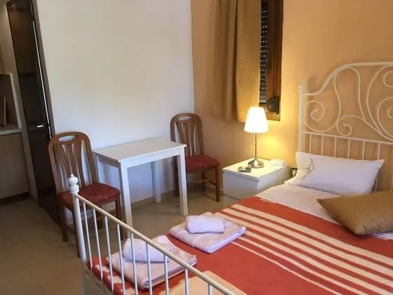 Oda, 1 Yatak Odası, Sigara İçilebilir, Balkon