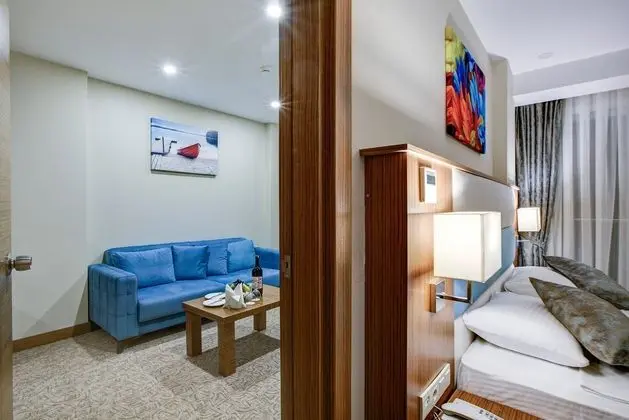 https://imagessl.etstur.com/files/images/hotelImages/TR/92073/l/Marpessa-Blue-Beach-Oda-107802.jpg