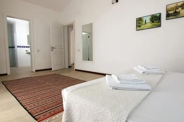 Villa 2+1 Oda, Bahçe Manzaralı