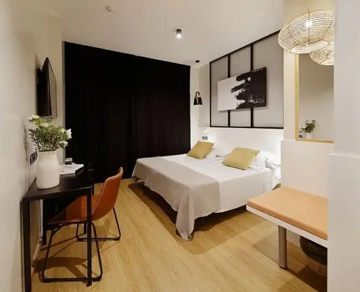 Tek Büyük Yataklı Oda